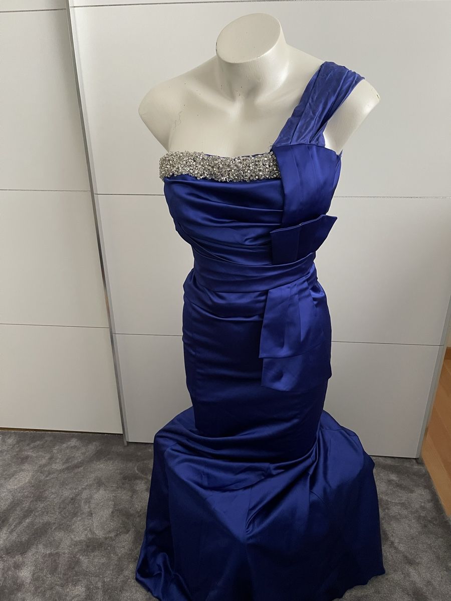 Vestiti: Blau kleid💙 – Usato da Seewen SZ venduto da bil_hhm7 1