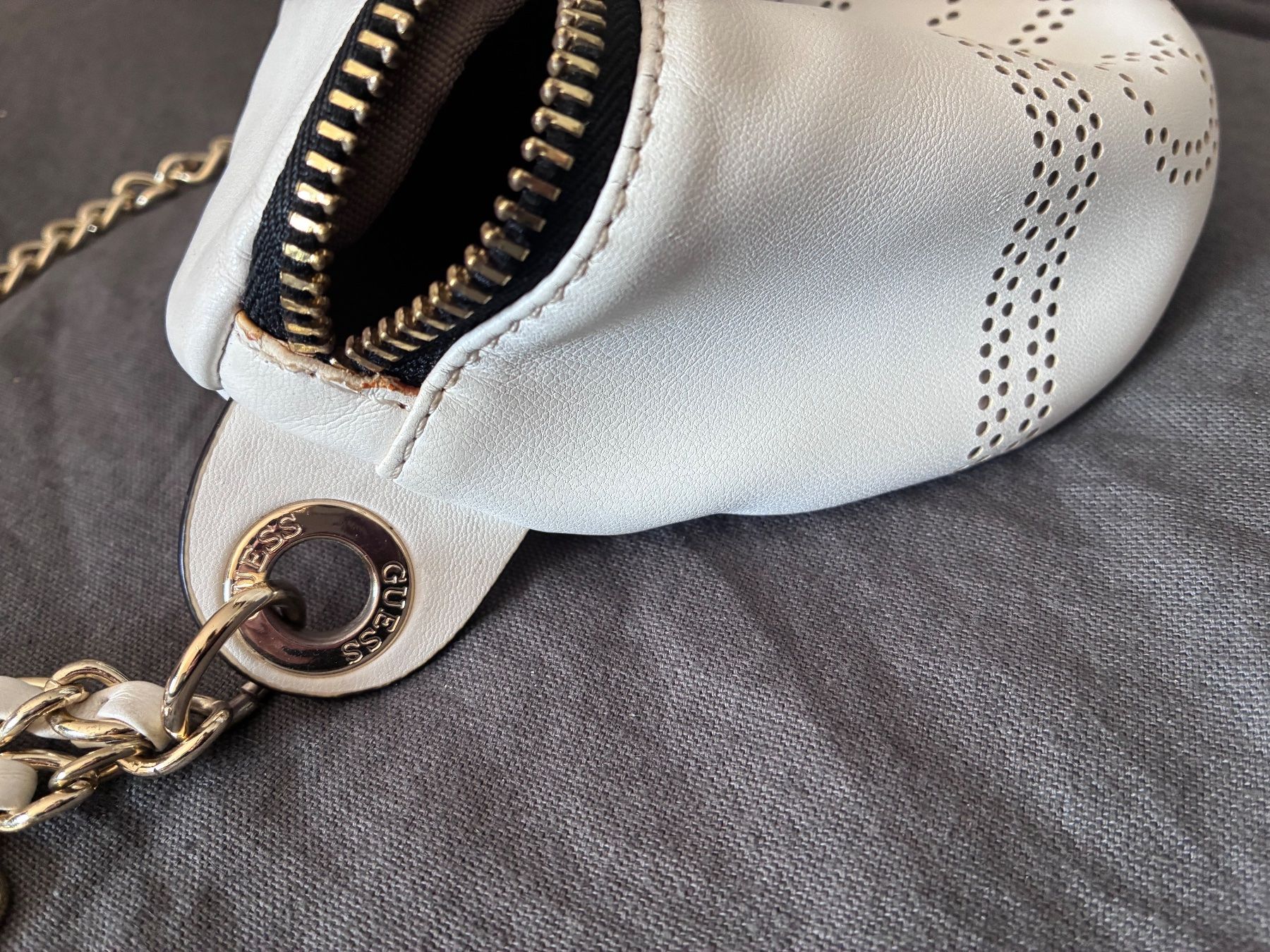 Borse: Marsupio Guess – Usato da Bellinzona venduto da Whale_ 3