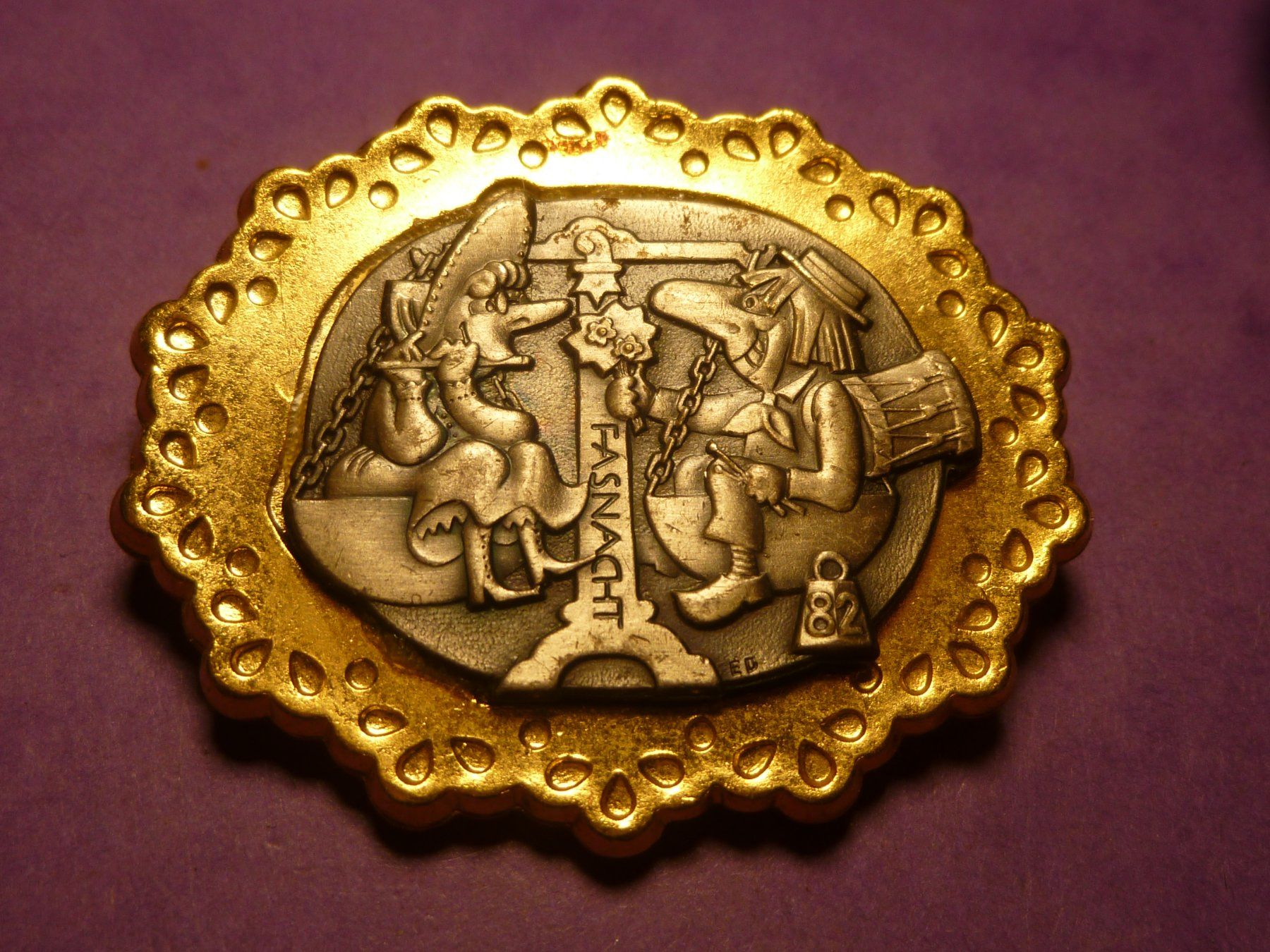 Plaquettes & Badges: BASEL 1982 GOLD – D'occasion à Ried (Muotathal) par Mandarin02
