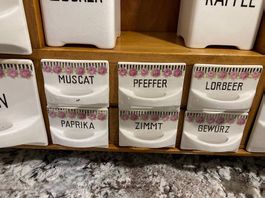 Schüttregal Küche Kräuter aus Keramik