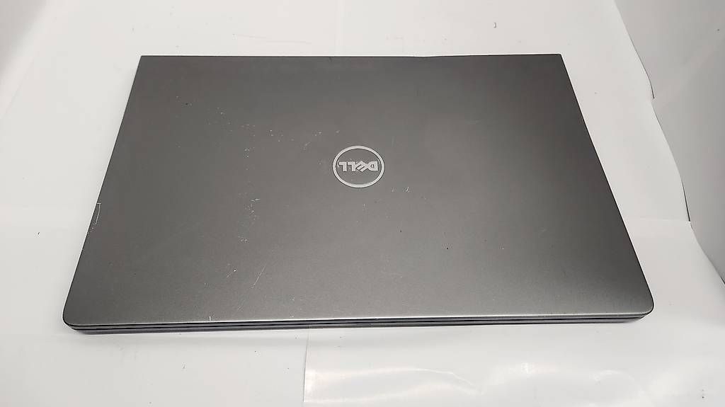 Notebook: Dell Vostro 15 5000 Series Ecran 15.6" Intel Core i5 7th Gen – Usato da Donneloye venduto da ire_767q 1