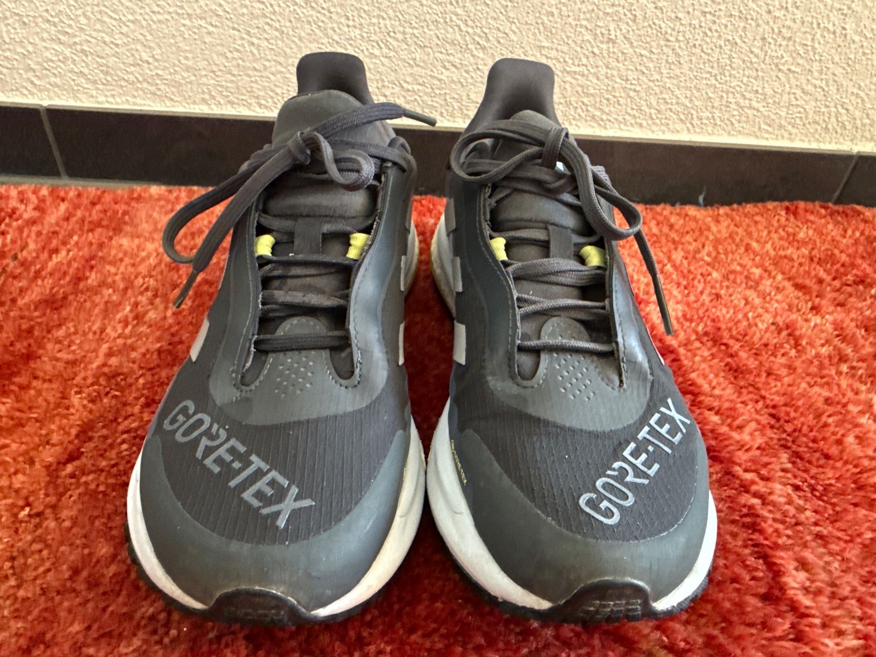 Adidas Scarpe da donna: Adidas Solar Glide 4 GTX Laufschuhe – Usato da Winterthur venduto da britsi 1