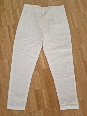 Weisse Leinenhose
