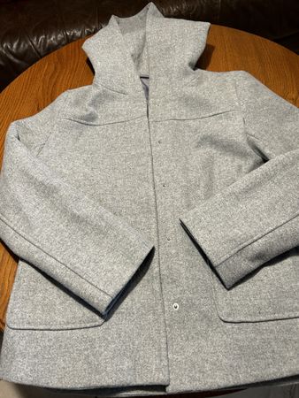 Manteau avec capuche dame