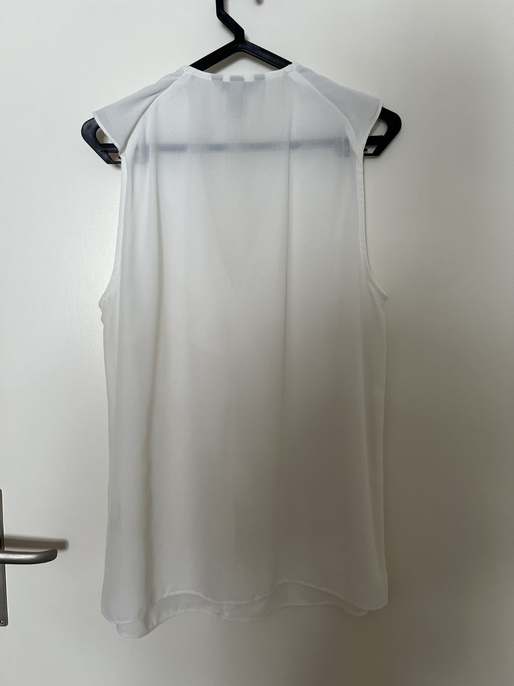 H&M Top: Top H&M White EUR 40 – Usato da Horgen venduto da linuxrp 2