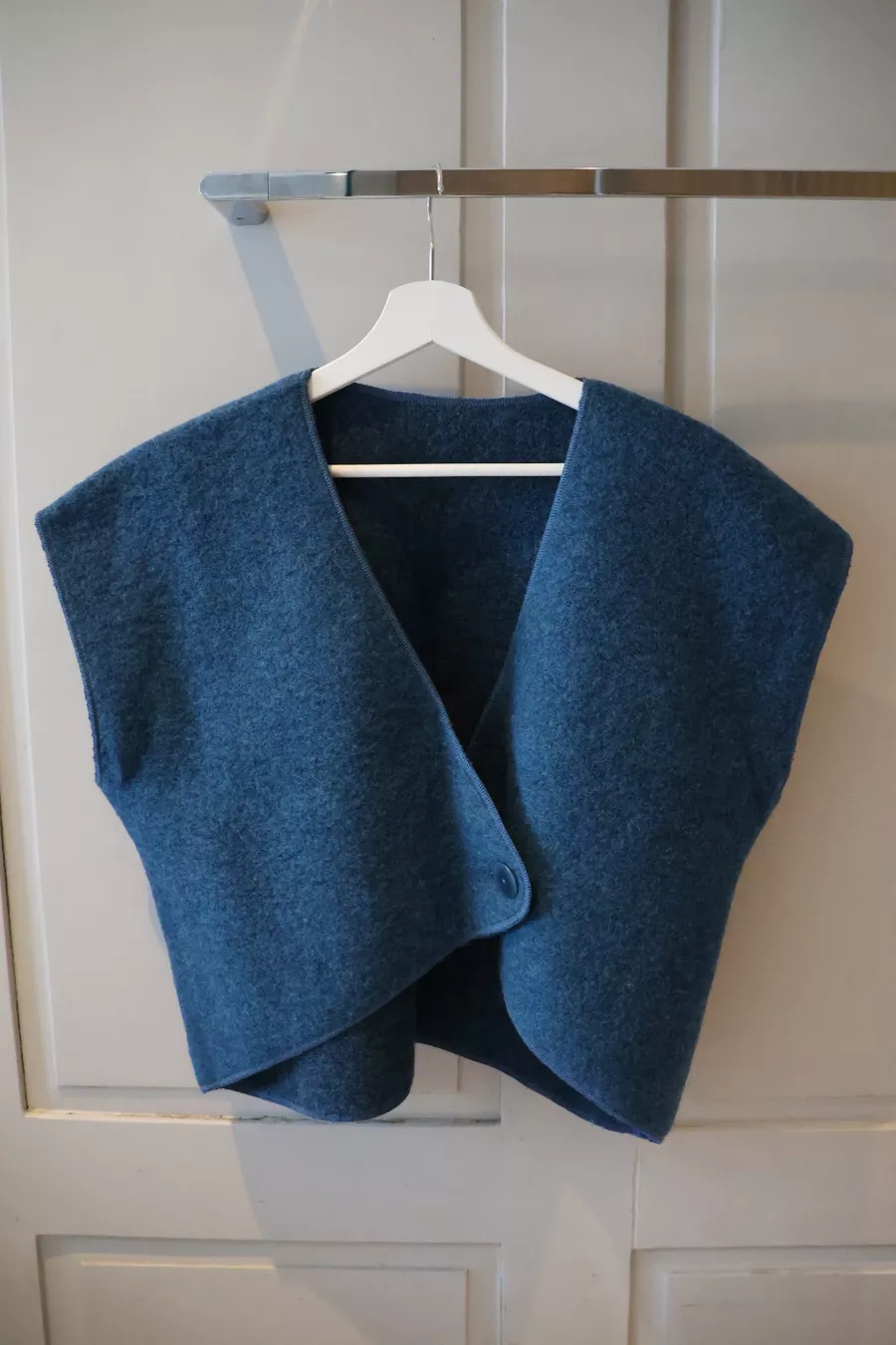 Gilet & Giacche senza maniche: Blaue Wollweste – Usato da Winterthur venduto da jul_v9wx