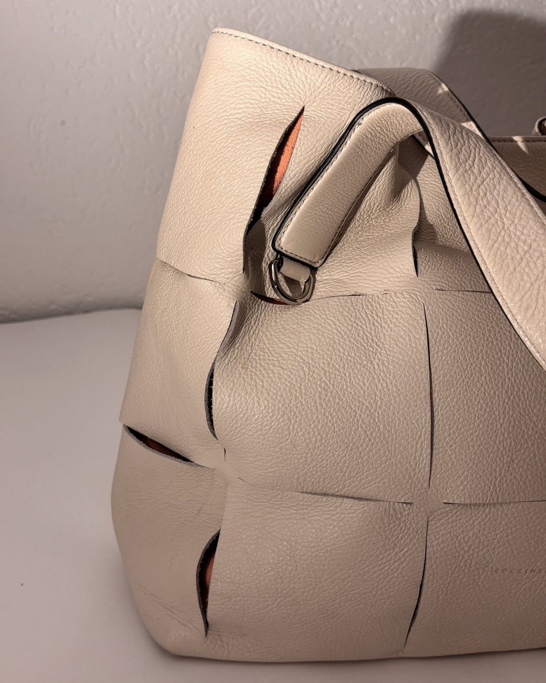 Coccinelle Borse da donna: Tasche von COCINELLE – Usato da Birmensdorf ZH venduto da CAS-ZRH 1