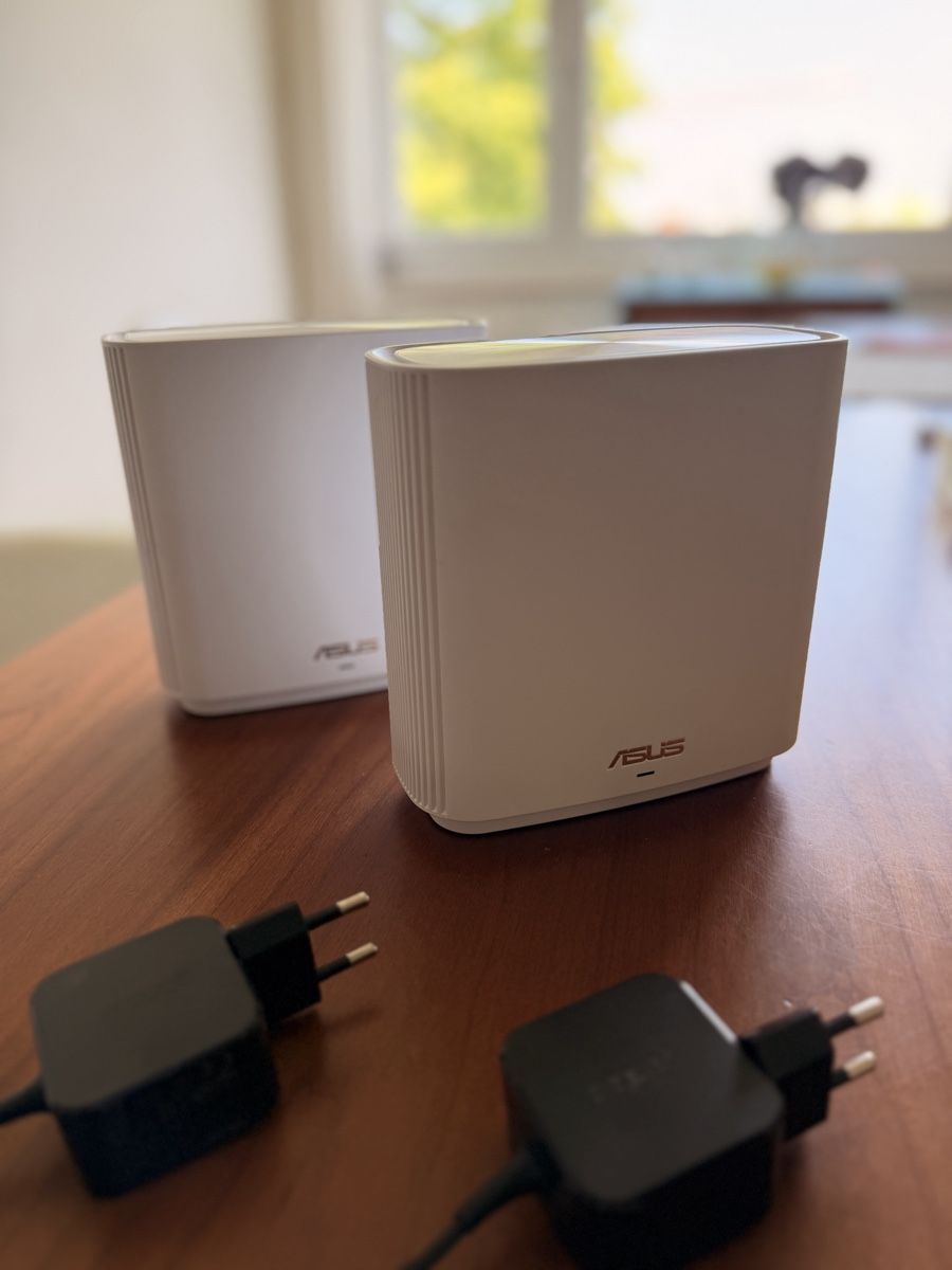 Asus Modem & Router: 2x Asus AX6600 Mesh WiFi Router  – Usato da Glattbrugg venduto da Timothy36