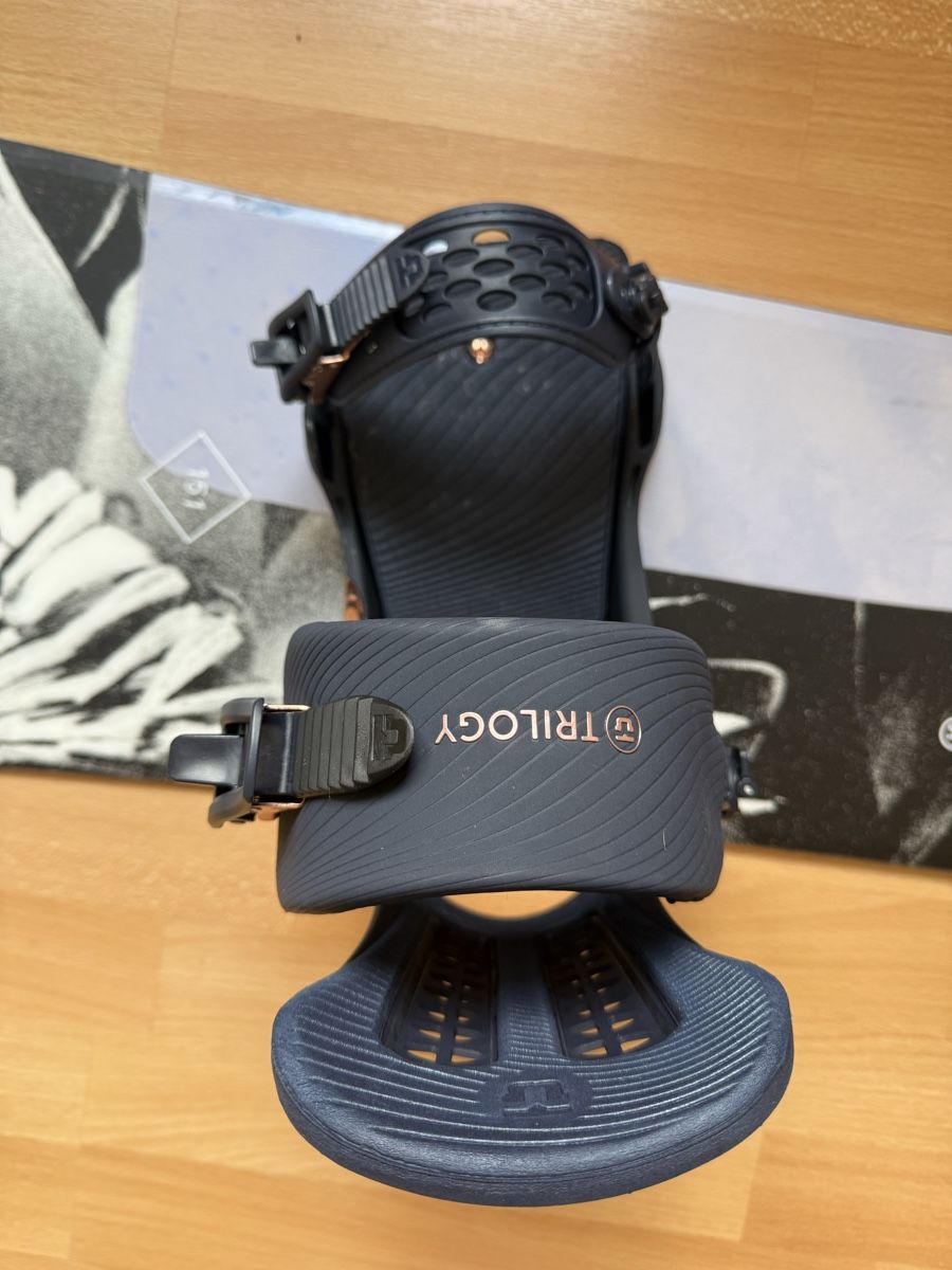 Ride Board: Snowboard Ride 92 mit Bindung Trilogy L 151 cm – Usato da Bellikon venduto da alinem323 3