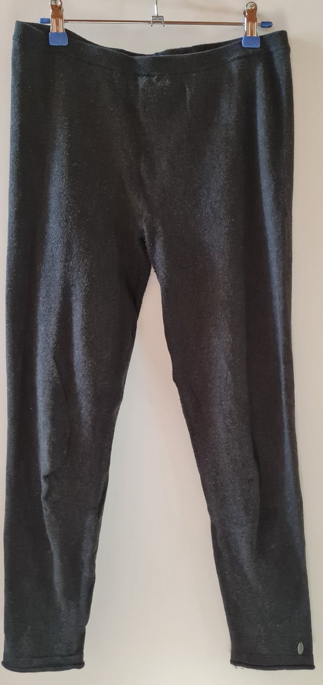 Nile Leggings: Nile Strickleggings anthrazit Grösse M – D'occasion à Bäriswil BE par irwu
