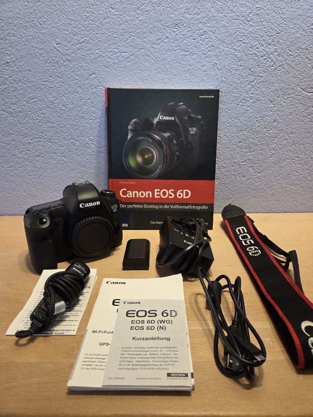 Canon Fotocamera: Canon eos 6D Body mit Zubehör – Usato da Thierachern venduto da bcguggi