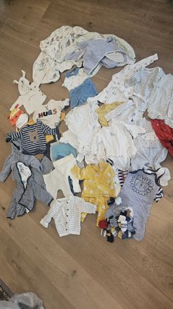 baby Kleider 0-6 monaten