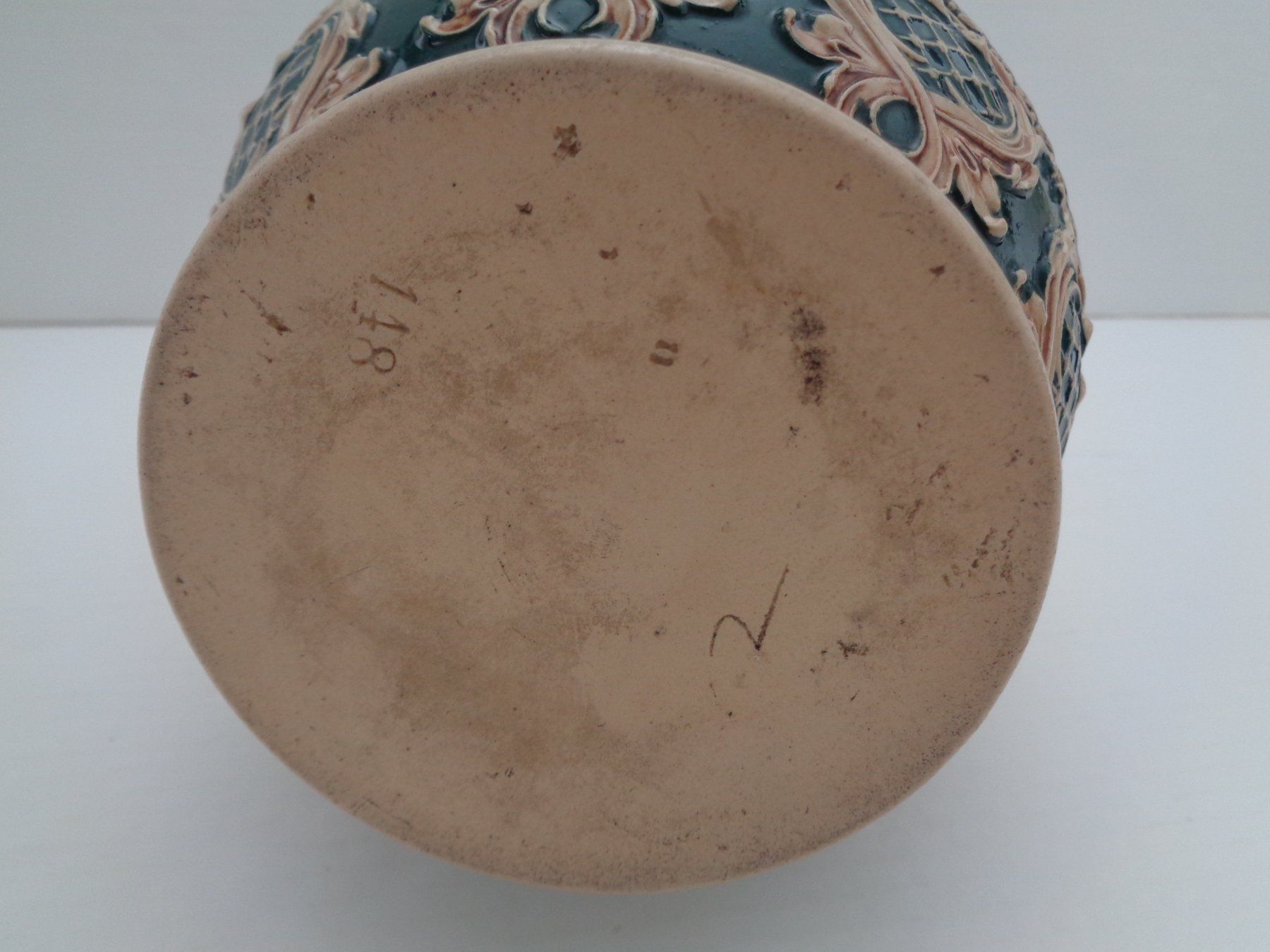 Caraffe: Alter Keramikkrug mit Engel Relief - 2.7 Liter – Usato da Chur venduto da omonia 6