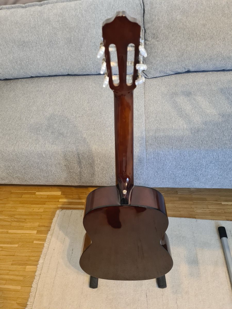 Strumenti musicali: Classic Gitarre HSR MCG 9 N – Usato da Jona venduto da Ressan100 1