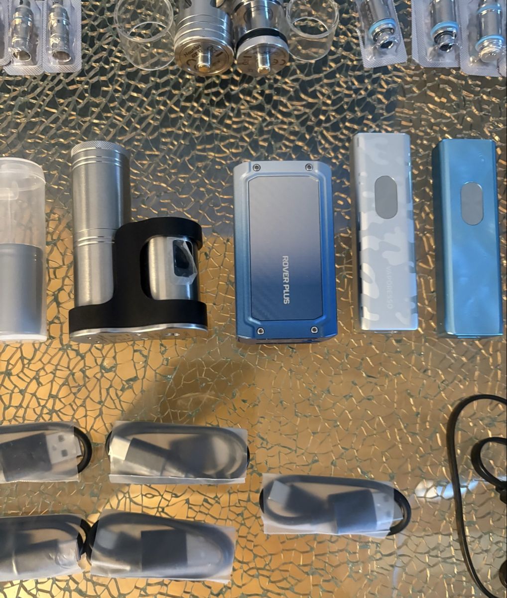 Altri Prodotti per fumatori: Vape Set 1. – Nuovo (secondo la descrizione) da Emmenbrücke venduto da pollux79 2