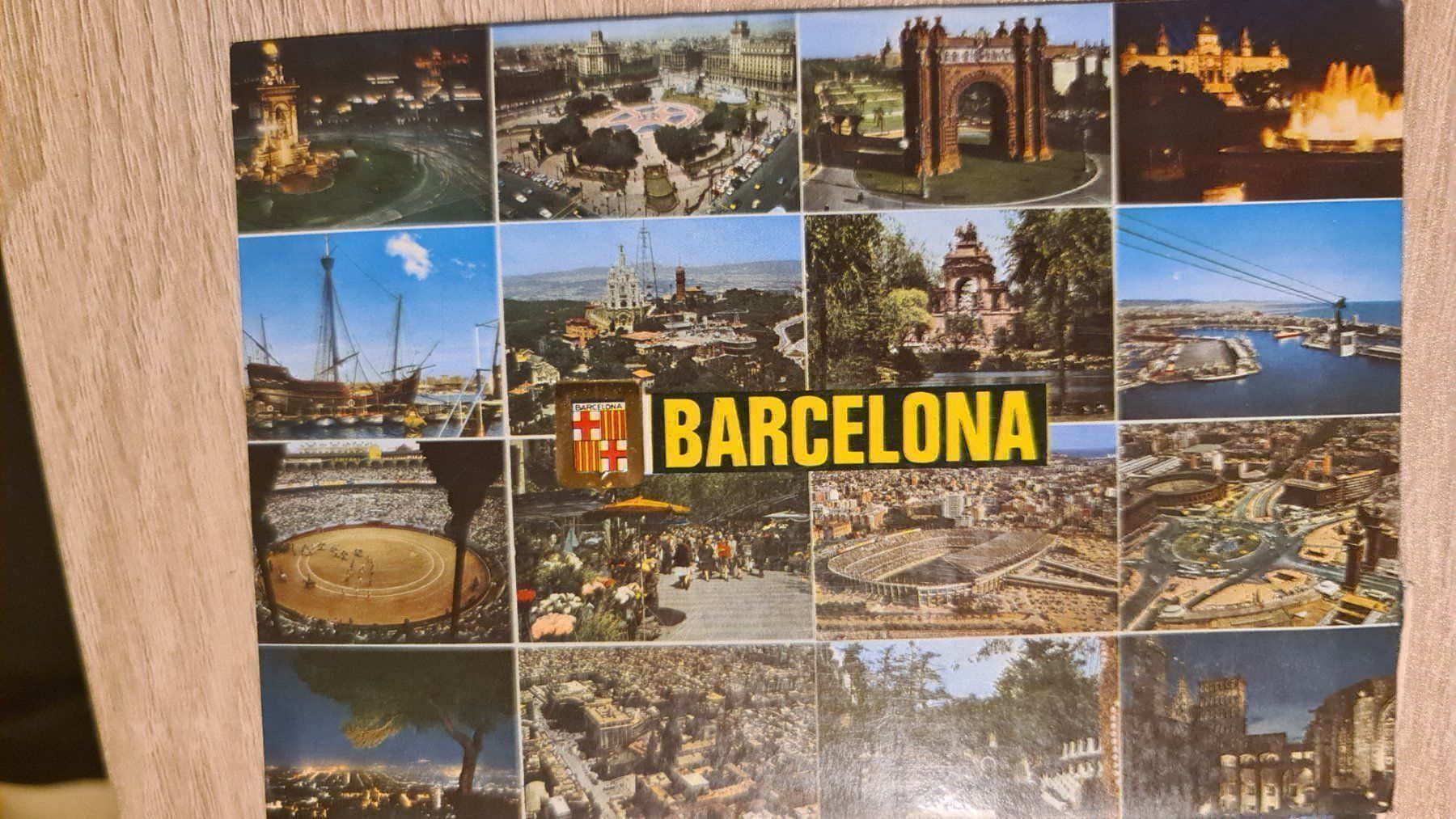 Cartoline postali: Ansichtskarte Barcelona Spanien – Usato da Dintikon venduto da Vexi