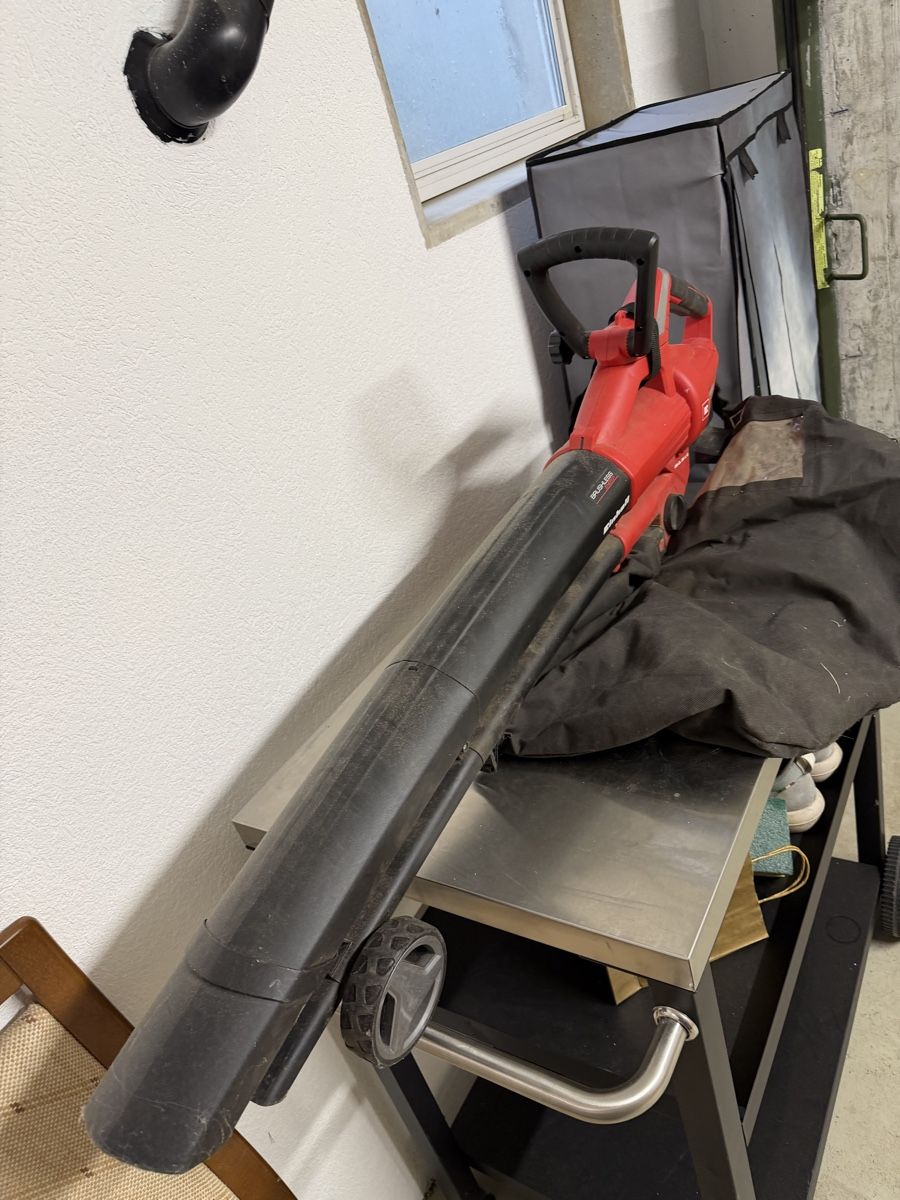 Einhell Soffiatori & Aspiratori per foglie: Akku Laubbläser – Usato da Deitingen venduto da Volvo11480
