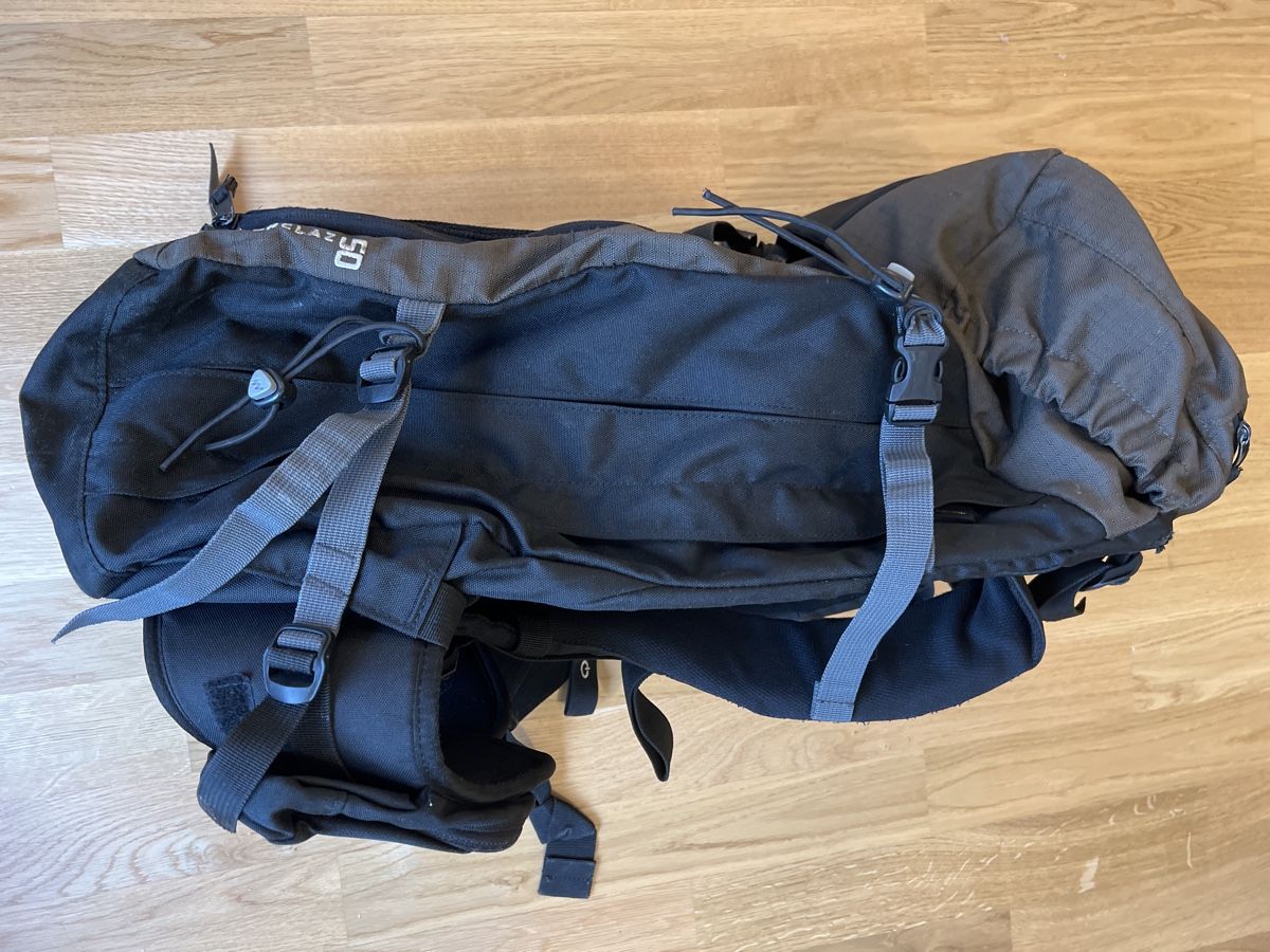 Decathlon Zaini: Sac à dos Quechua Forclaz 50L – Usato da Genève venduto da  6