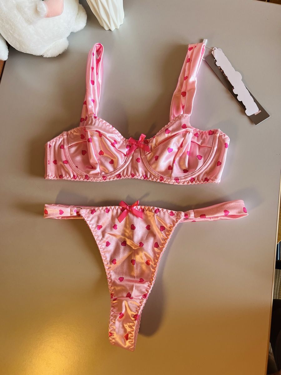Cute pink lingerie set with heart pattern (Neu und originalverpackt) in ...
