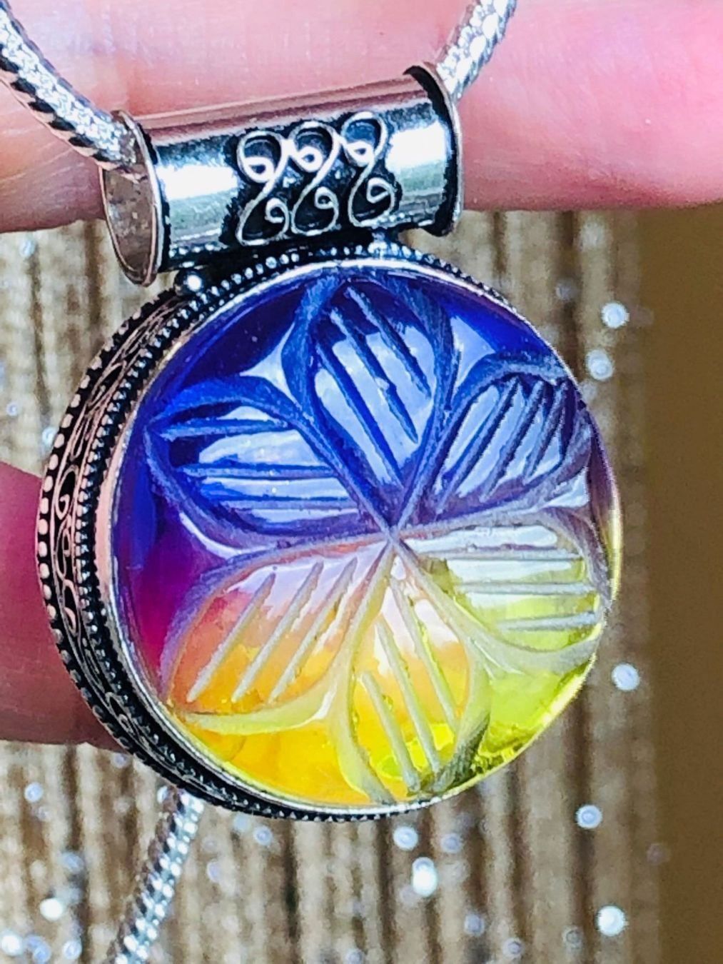 Catenine: Carved-Ametrine collier – Nuovo e nell'imballaggio originale da Genève venduto da AGBERG