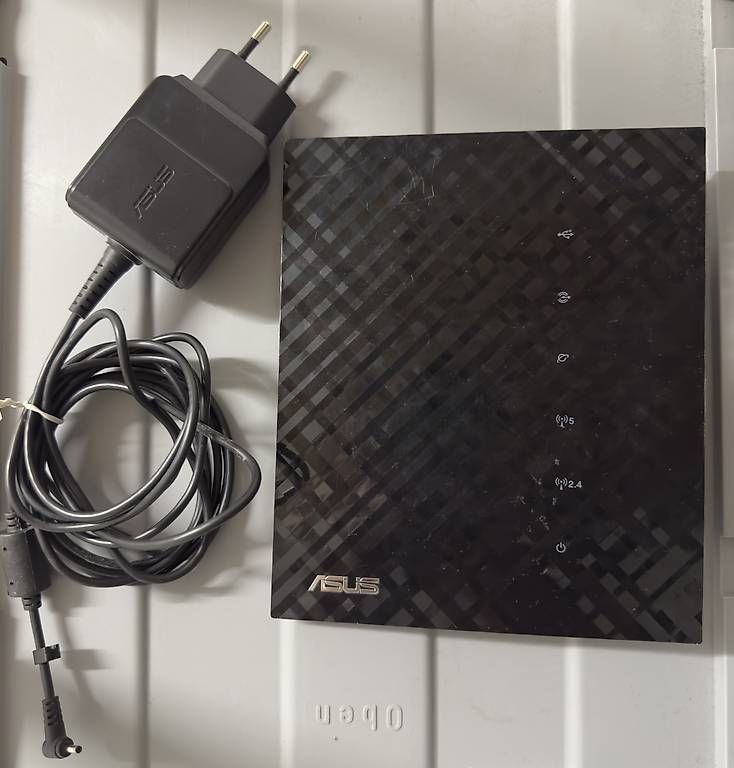 Modems & Router: ASUS wireless router RT-N56U Dual Band – Gebraucht aus Niederbipp von Bazhkim