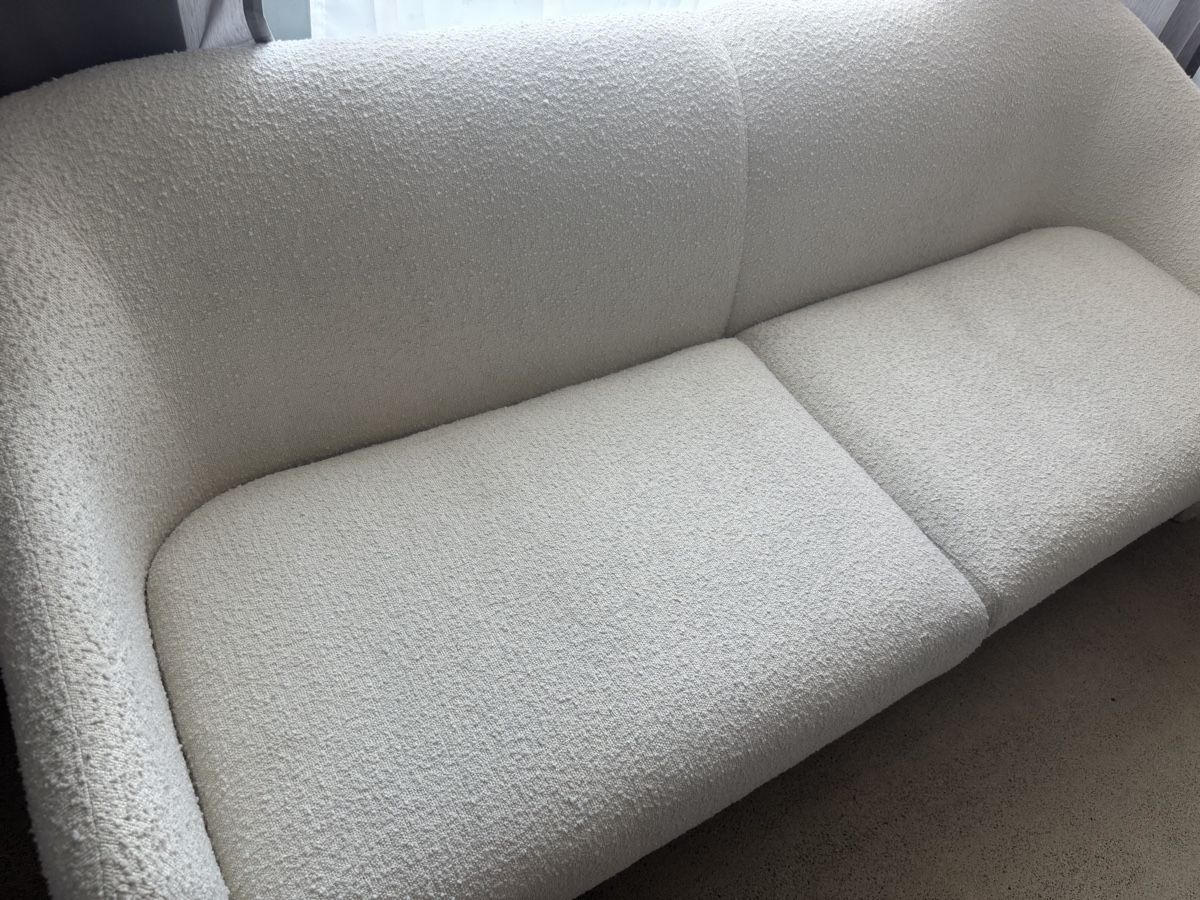 Maisons du monde Sofas: Maison du monde sofa, divano, couch bouclé – Gebraucht aus Zürich von mil_tg8p 6