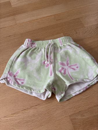 Zara Short 128
