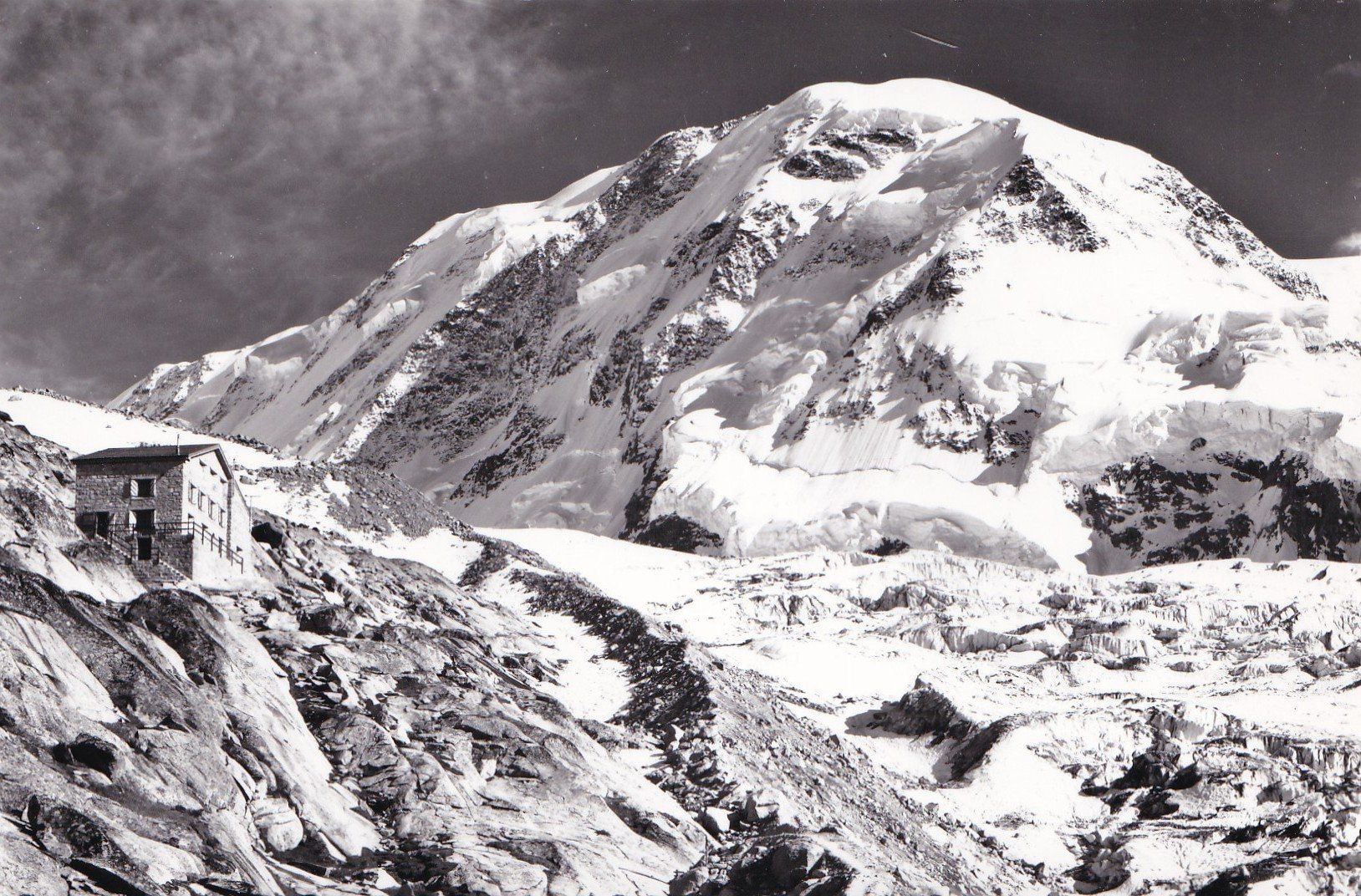 Cartoline postali: Zermatt Monte - Rosa Hütte S.A.C. – Usato da Cormoret venduto da Pascalll2001
