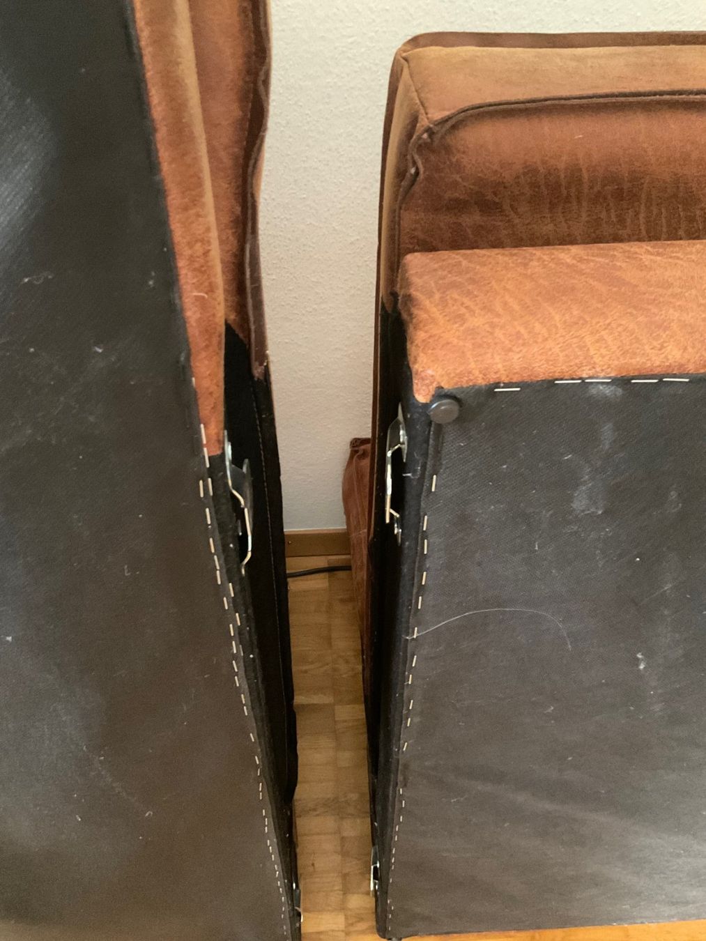 Sofas: Braunes Kunstledersofa – Gebraucht aus Zürich von fdr_q6l7 7