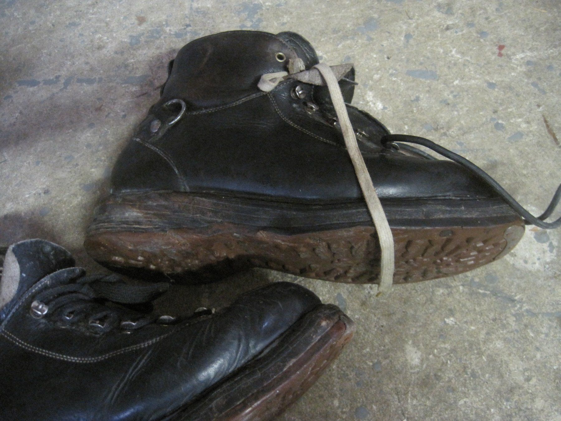 Chaussures hommes: Dufour Star - uralte Skischuhe – D'occasion à Bischofszell par Joachim-115 1
