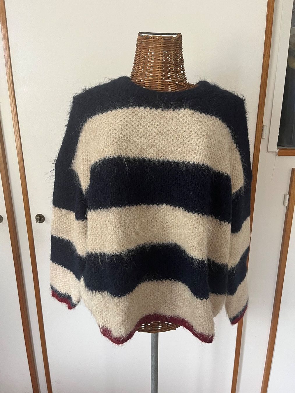 Primark Pulls & Sweat-shirts: Strickpullover Rita Ora x Primark Gr. M – D'occasion à Utzenstorf par Ismaele