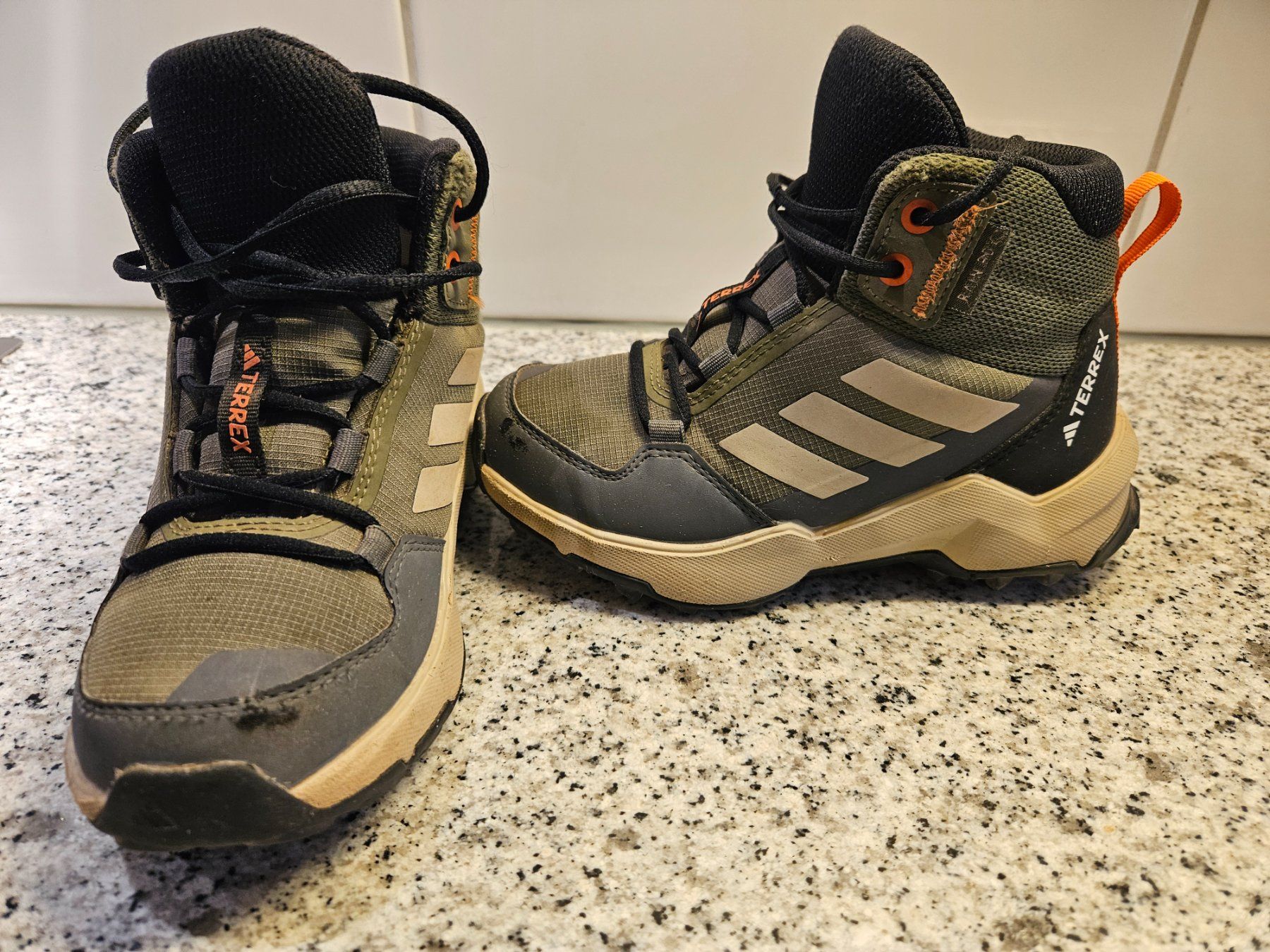 Adidas Schuhe für Jungen: Kider Wanderschuhe gr 29 – Gebraucht aus Ennenda von eel_ts7s 4