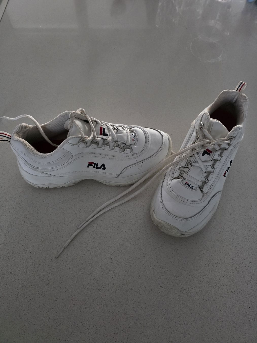 Fila Scarpe da donna: Fila Sneaker Damen Weiss Grösse 39 – Usato da Kriens venduto da eldo1990