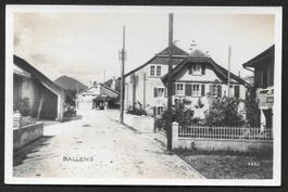 Ballens Strassenpartie mit Postbureau Feldpoststempel