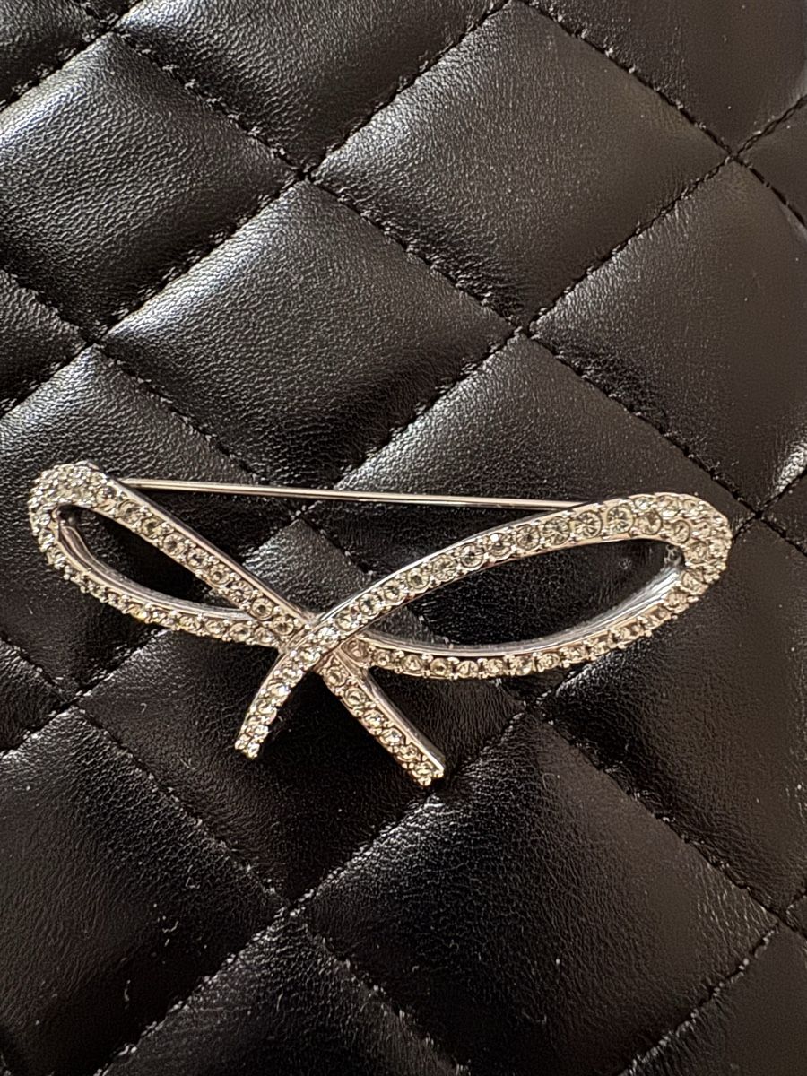 Swarovski Spille & Fermagli: Swarovski Elegant brooch – Usato da Rüschlikon venduto da luc_q2tl