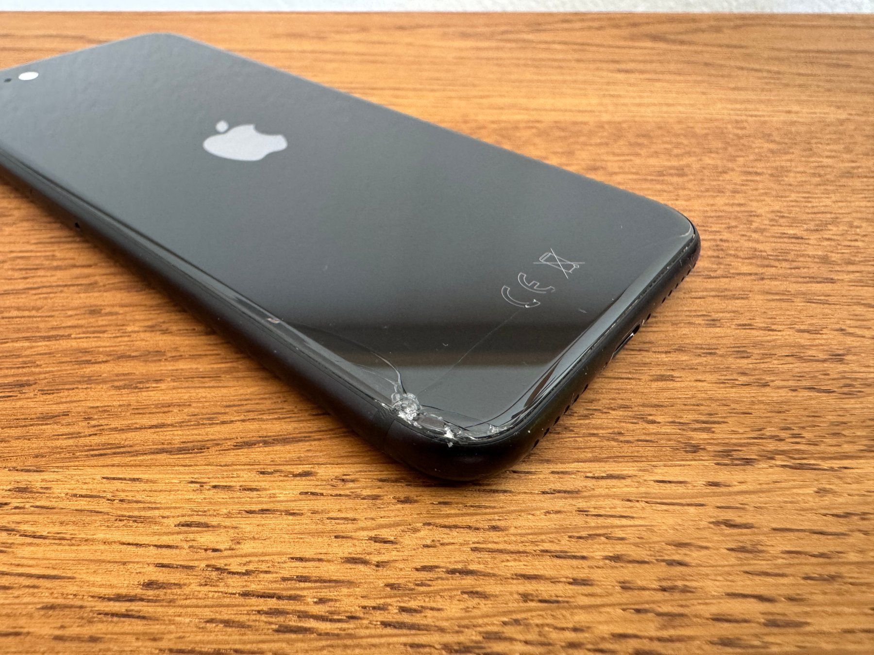 Apple Telefoni cellulari / Smartphones: iPhone SE 2020 128 GB – Usato da Fribourg venduto da geora 5