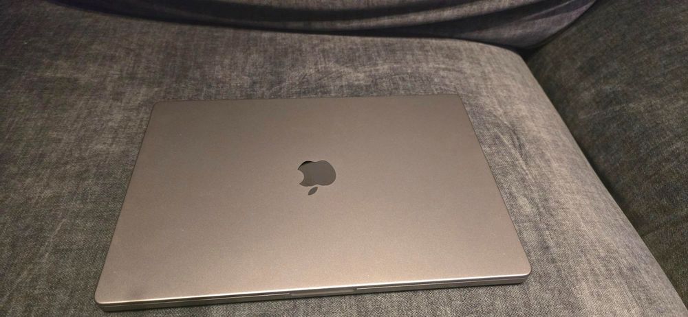 Apple Notebook: APPLE MacBook Pro 2023 (16", M2 Chip, 32 GB, 1000 GB SSD) – Usato da Baar venduto da cueninho