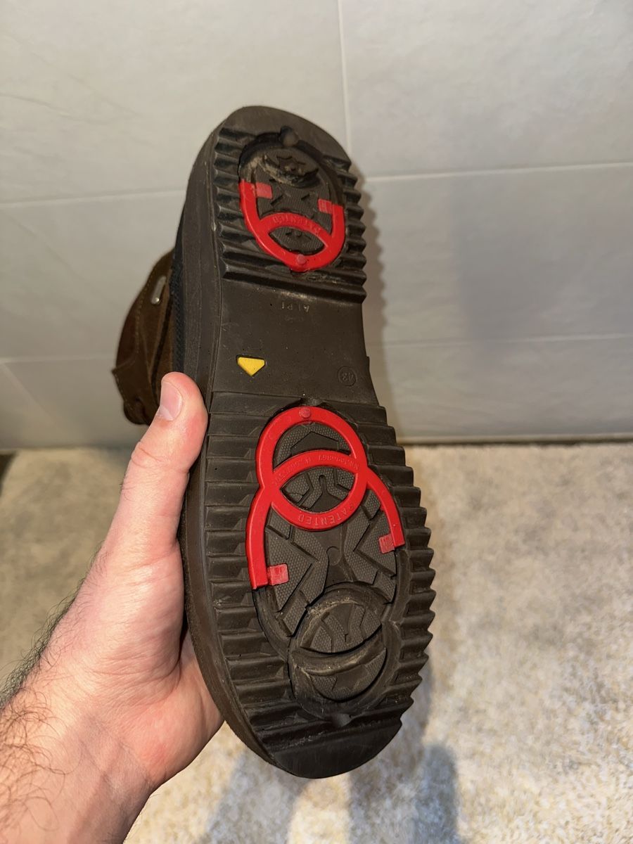 Scarpe da uomo: Bottes d’hiver élémenterre avec crampons – Usato da pully venduto da asi_w6gl 3