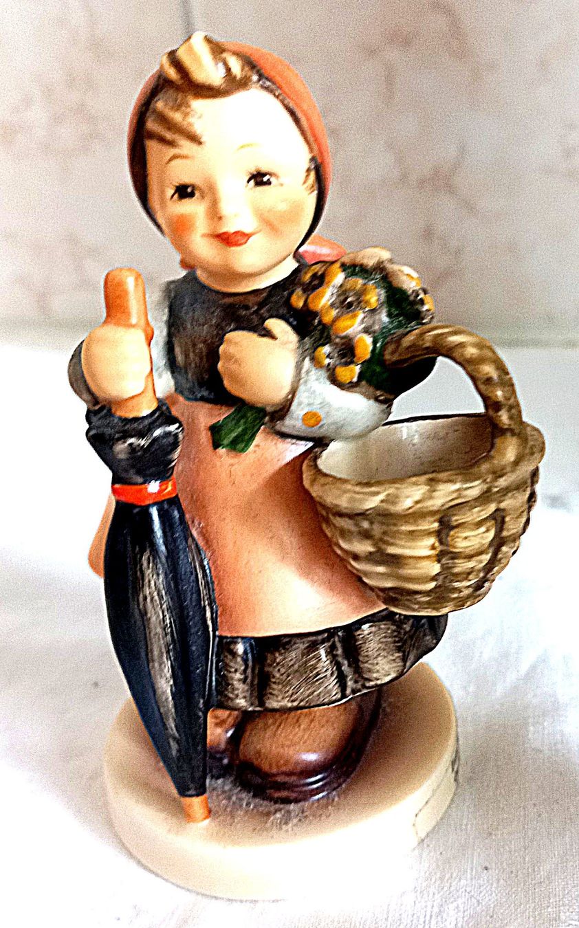 Hummel Statuette: Goebels Hummel Figuren – Usato da Baar venduto da 2cvbaar 3