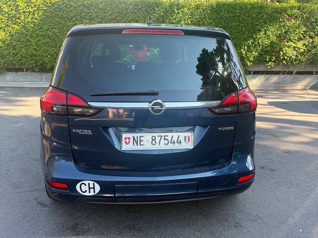 Automobili: Vend Opel Zafira Tourer C 1.4 Turbo  – Usato da Neuchâtel venduto da lana05 2