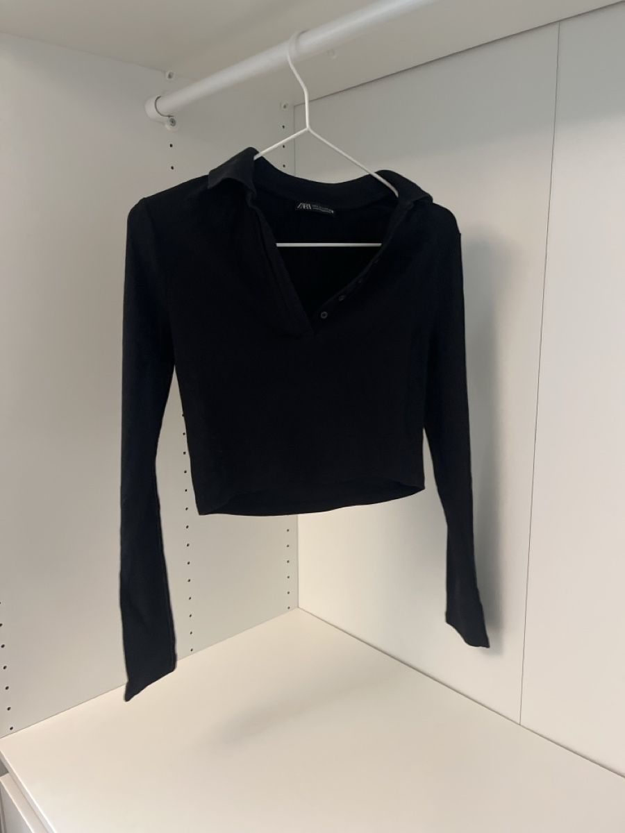 Zara Tops: Zara Crop Top Langarm  – Gebraucht aus Basel von solitop