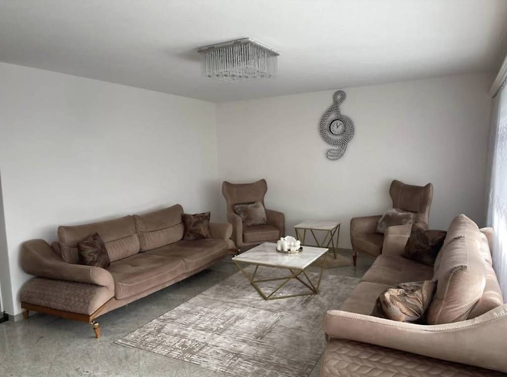 Sessel: 2 Sofas – Gebraucht aus Landquart von xhani91 4