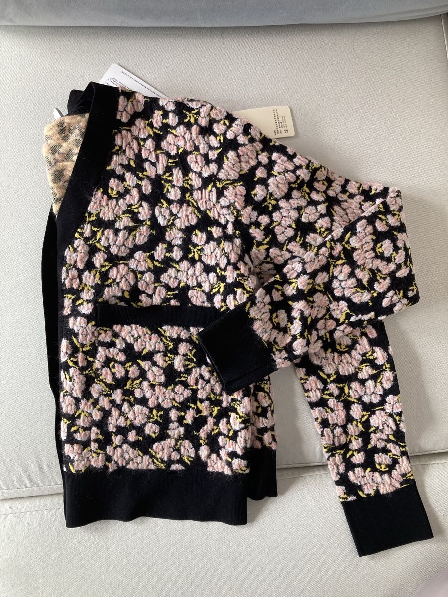 Pulls & Sweat-shirts: Lady wool top – Neuf (Voir description) à Perroy par san_jxr8 2