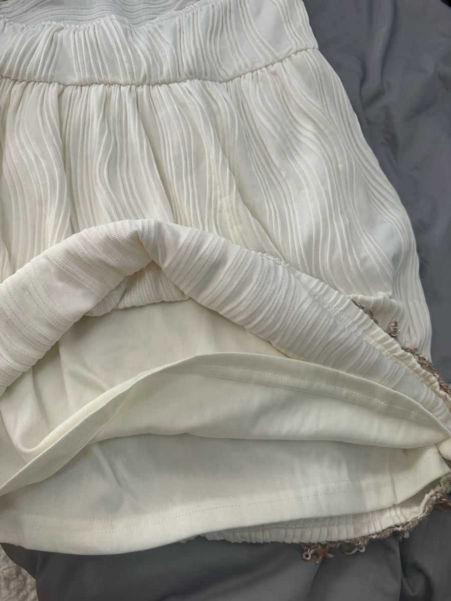 Shein Vestiti: Weisses Neckholder-Kleid mit Muscheldetails – Nuovo (secondo la descrizione) da Rhäzüns venduto da romina._gr 5