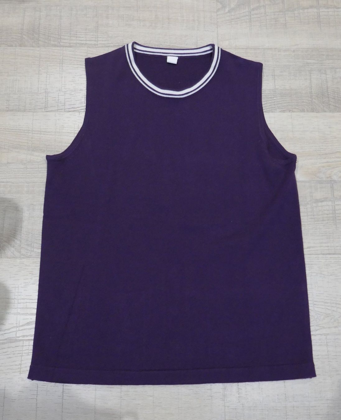 Pulls & Sweat-shirts: Pullunder, Debardeur violett, Gr. 40 – D'occasion à Port par uzuku 2