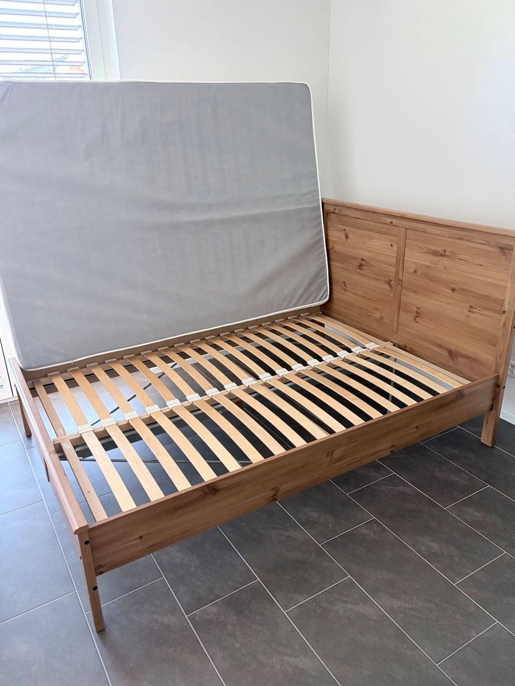 Ikea Lits: IKEA 160 cm Bett (Mit oder ohne Matratze und Topper) – D'occasion à Urtenen-Schönbühl par urb_v2q9