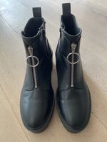 Schwarze Stiefeletten Gr. 40 mit Reissverschluss top!