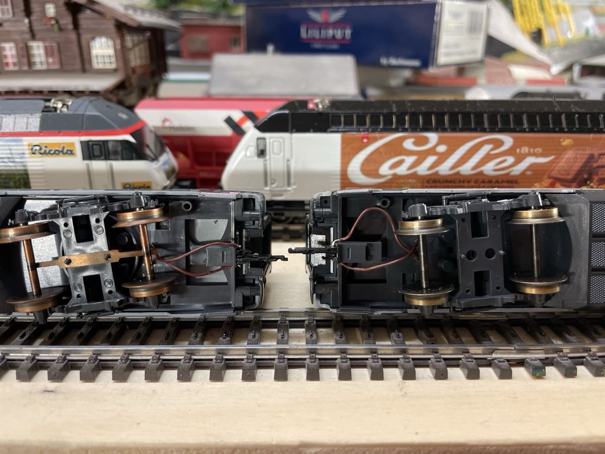 Roco Modelleisenbahnen: Roco SBB CFF FFS Waggons 2-teilig neuwertig – Neu (gemäss Beschreibung) aus Gossau SG von Krokodil344 7