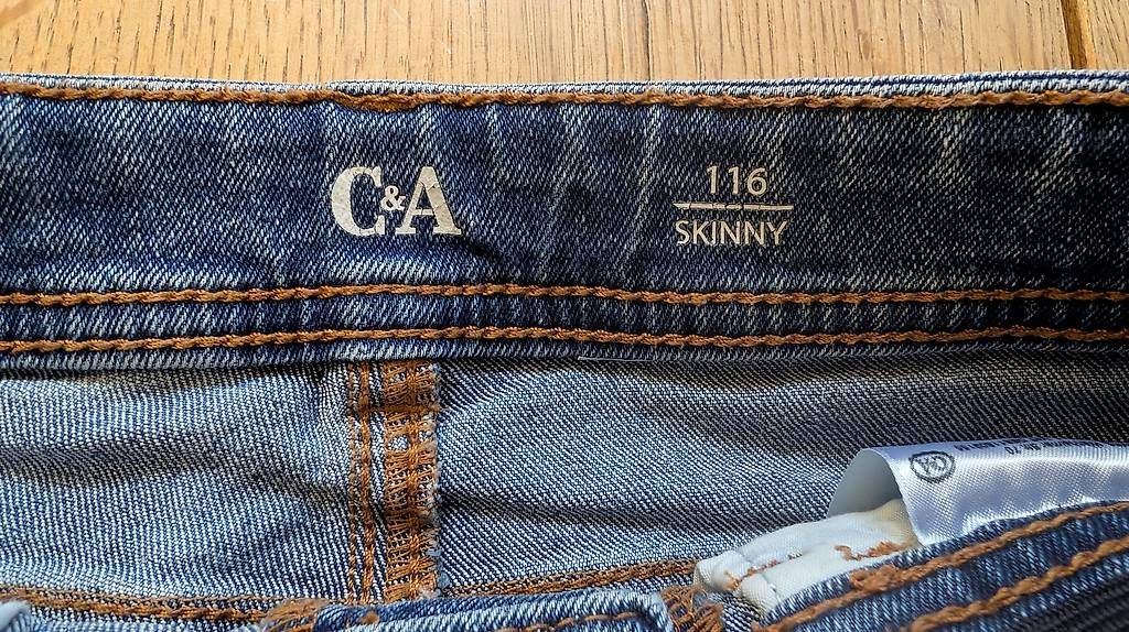 Hosen: Jeans Gr.116 – Gebraucht aus Zürich von FFinZH 2