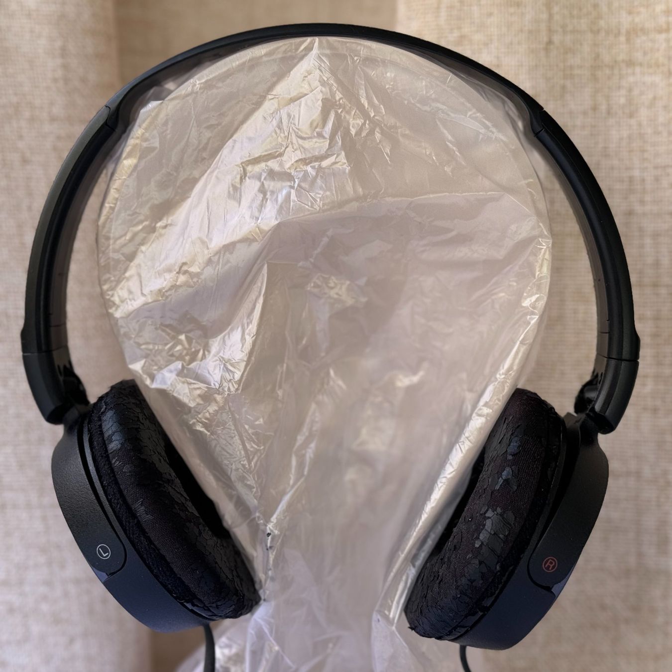 Sony Cuffie: Coussinets abimés ! SONY - Casque Audio - Noir – Usato da Genève venduto da Reveur 4